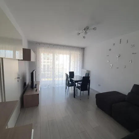 Apartament Coresi Promenada Coresi Апартаменти *