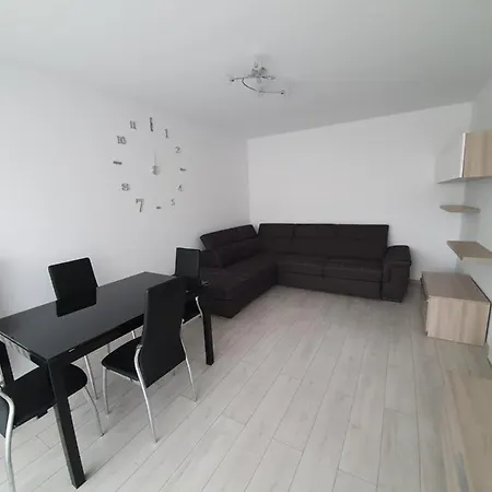Апартаменти Apartament Coresi Promenada Coresi